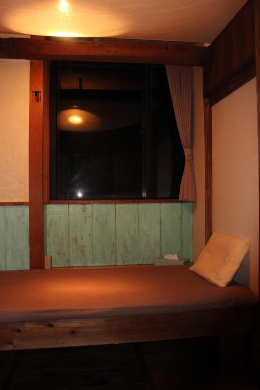 Guest House Holoholo Ishigakijima Ishigaki  Exterior foto